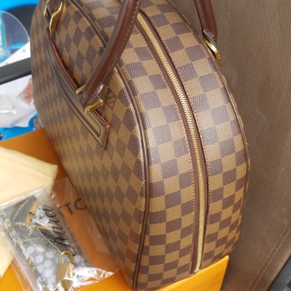 Authentic Nolita Louis vuitton - Picture 3 of 8